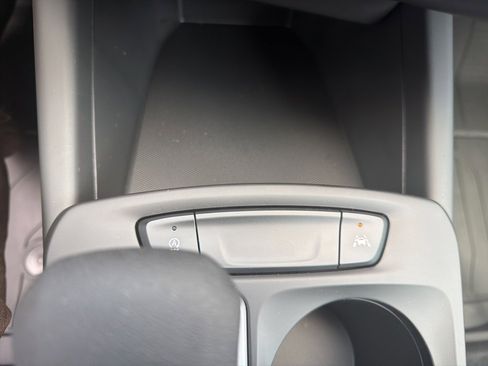 New 2026 Chevrolet Trax RS w/ Sunroof Package image 18