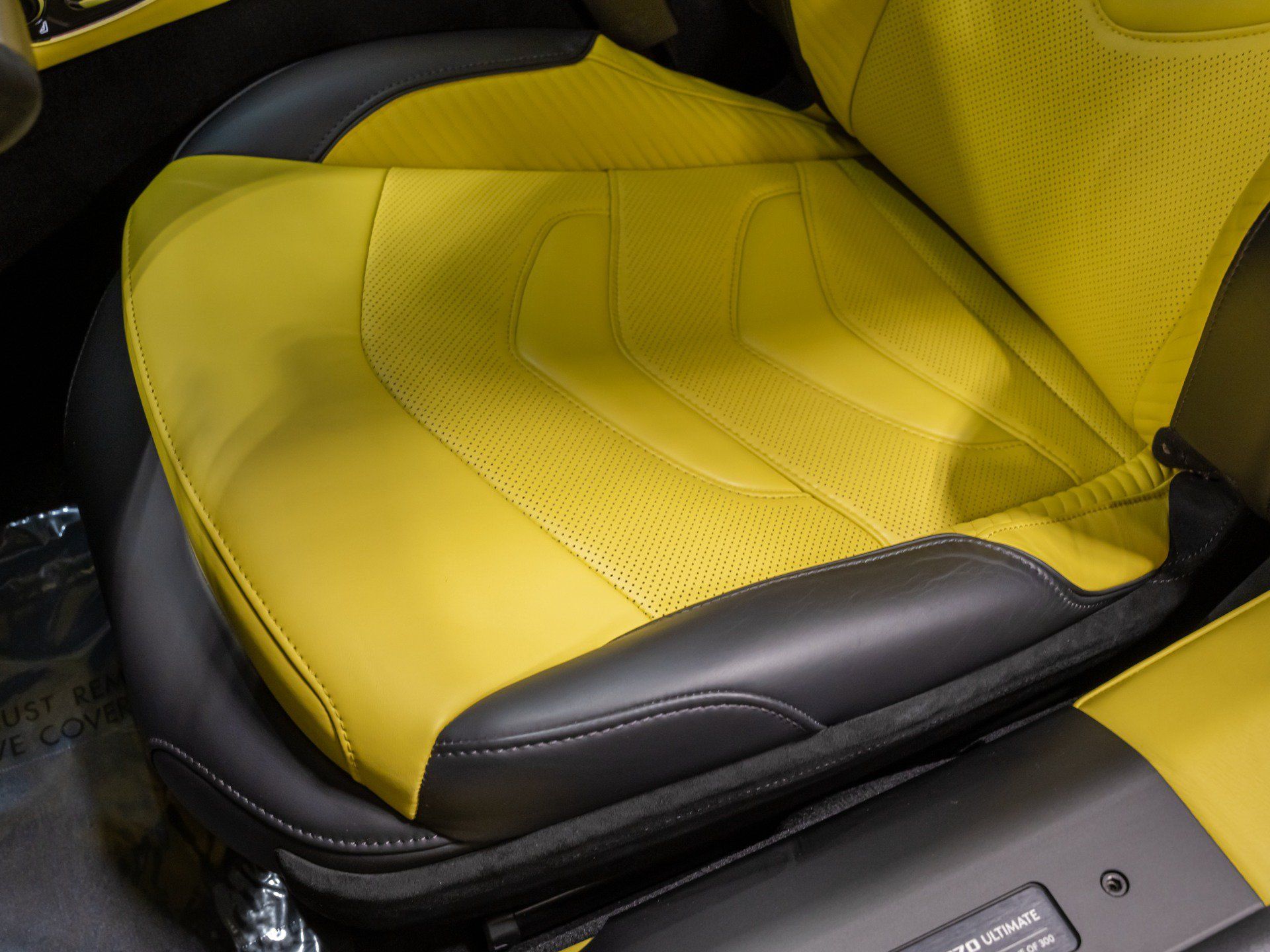 Used 2023 Aston Martin DBS Coupe RWD image 50