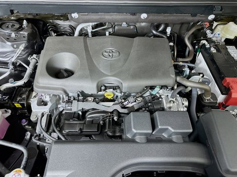 Used 2025 Toyota RAV4 XLE w/ Convenience Package image 35