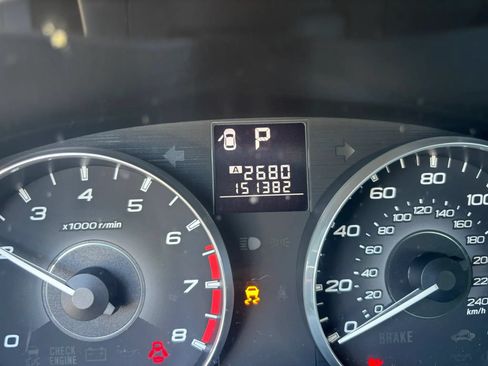 Used 2011 Subaru Outback 2.5i Premium AWD/4WD image 2