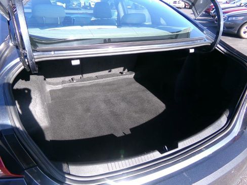 Used 2020 Chevrolet Malibu LT image 32