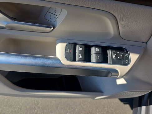 Used 2023 Mercedes-Benz GLB 250 GLB 250 image 12