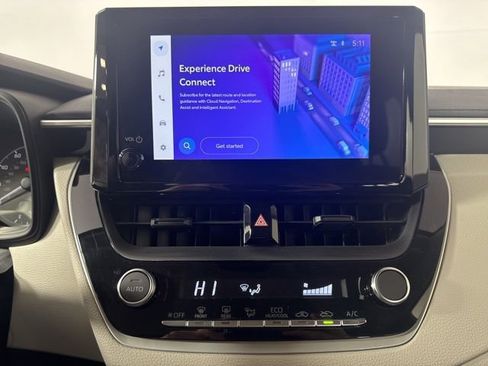 Used 2025 Toyota Corolla LE image 15