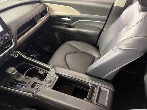 Used 2026 Toyota Grand Highlander AWD Hybrid image 22