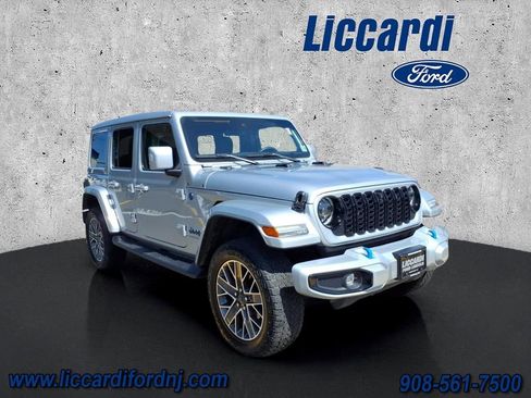 Used 2024 Jeep Wrangler High Altitude AWD/4WD image 1