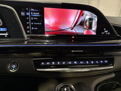 Used 2023 Cadillac Escalade ESV Sport w/ LPO, ONYX Package AWD/4WD image 33