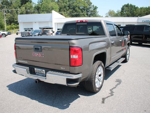 Used 2015 GMC Sierra 1500 SLT w/ SLT Crew Cab Value Package AWD/4WD image 9