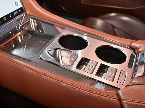 Used 2019 Karma Revero RWD image 28