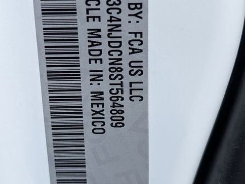 Used 2025 Jeep Compass Limited image 29