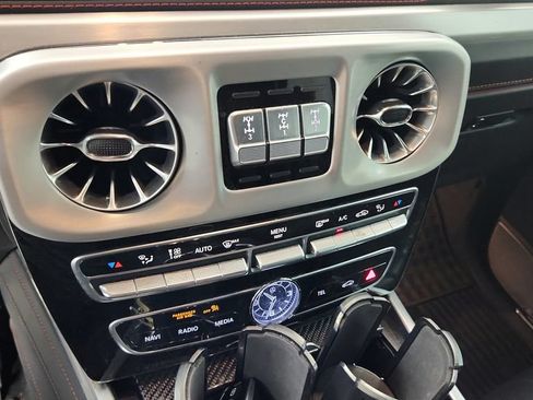 Used 2023 Mercedes-Benz G 550 image 24