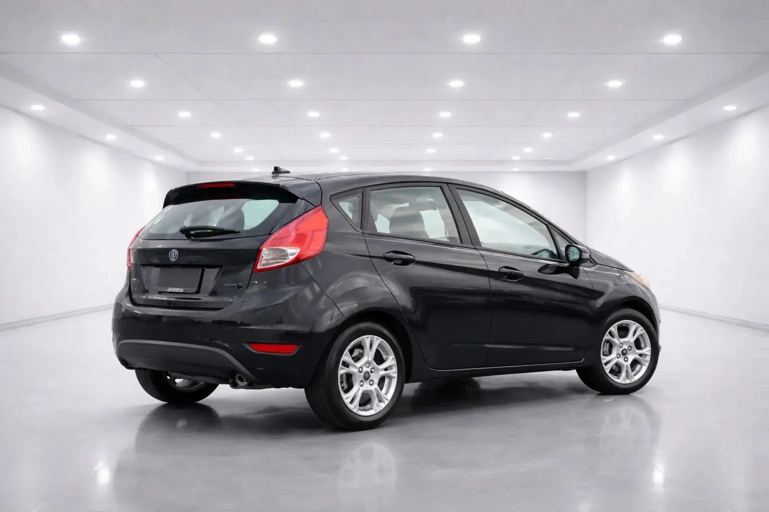 Used 2015 Ford Fiesta SE FWD image 5