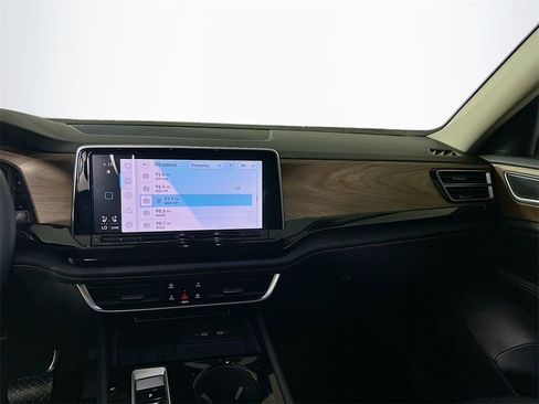 New 2026 Volkswagen Atlas SE image 20