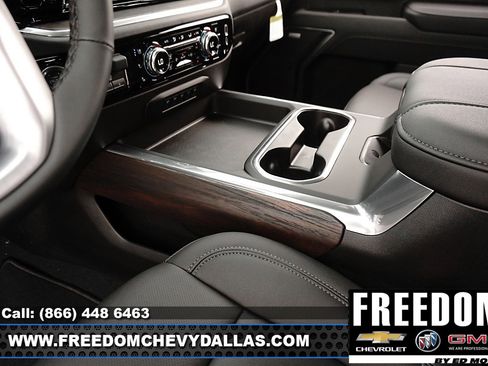 New 2025 GMC Sierra 2500 SLT w/ Texas SLT Premium Package image 33