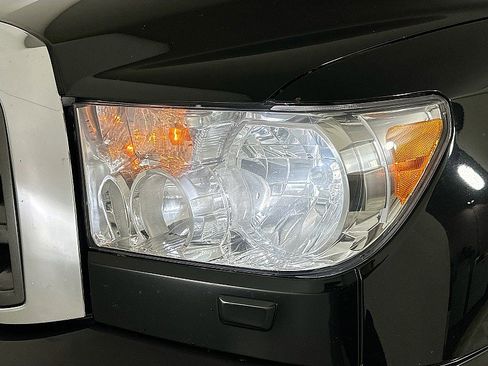 Used 2013 Toyota Sequoia SR5 image 35