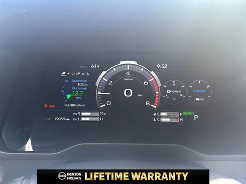 Used 2025 Toyota Tundra Platinum w/ Tow Tech Package image 15