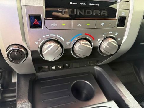 Used 2020 Toyota Tundra SR5 w/ SR5 Upgrade Package AWD/4WD image 19