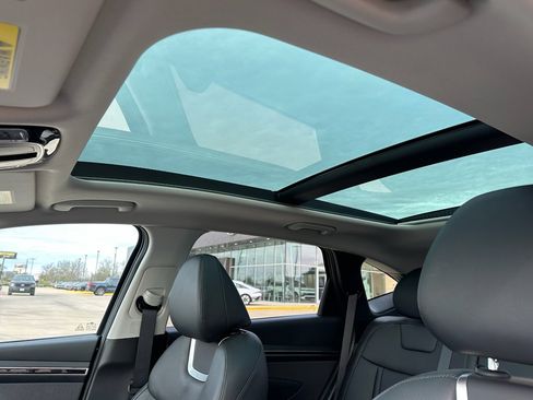 Used 2024 Hyundai Tucson Limited image 28