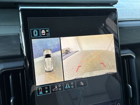 New 2026 GMC Acadia AT4 image 10