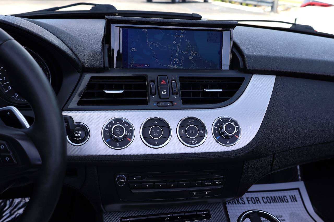 Used 2015 BMW Z4 sDrive35i RWD image 11