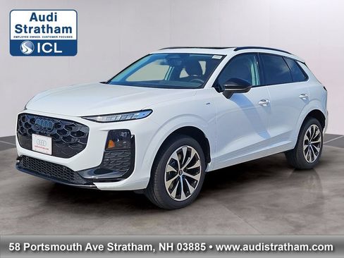 New 2026 Audi Q3 quattro 2.0T AWD/4WD image 1