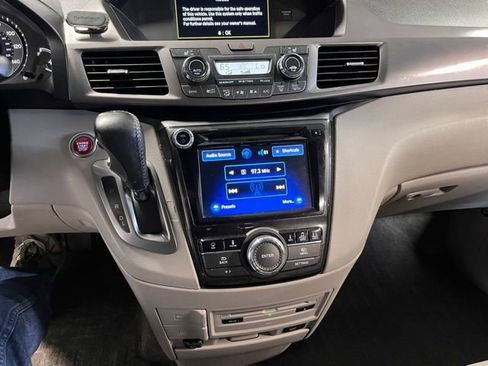 Used 2015 Honda Odyssey Touring image 27