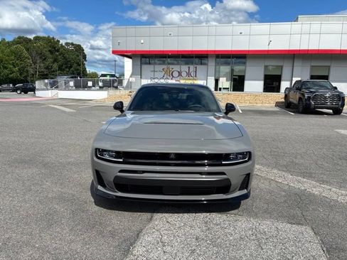 Used 2026 Dodge Charger Scat Pack w/ Blacktop Package AWD/4WD image 2