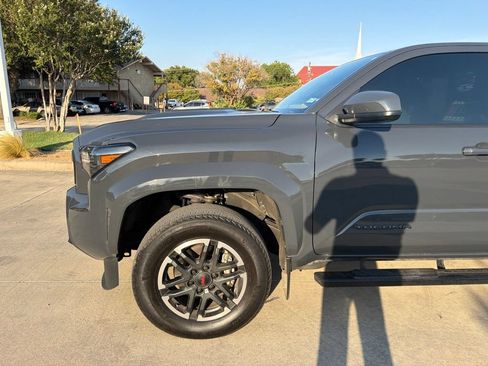 Used 2024 Toyota Tacoma TRD Sport RWD image 2