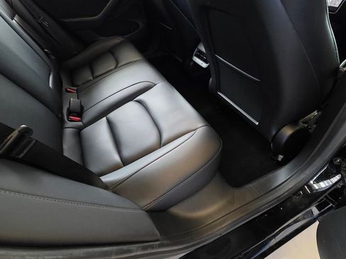 Used 2021 Tesla Model 3 Standard Range Plus image 17