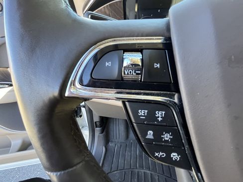 Used 2024 Lincoln Navigator Premiere image 22