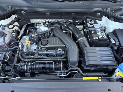 Used 2025 Volkswagen Taos S image 27