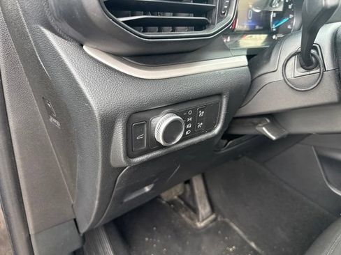 Used 2021 Ford Explorer XLT AWD/4WD image 20
