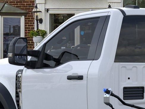 New 2026 Ford F600 4x4 Regular Cab Super Duty w/ XL Chrome Package image 45