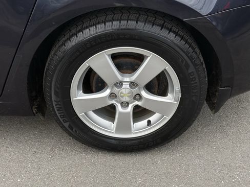 Used 2015 Chevrolet Cruze LT w/ Technology Package image 37