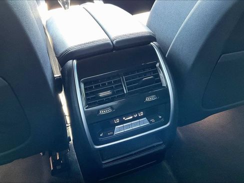 Used 2019 BMW X5 xDrive40i w/ Convenience Package AWD/4WD image 10