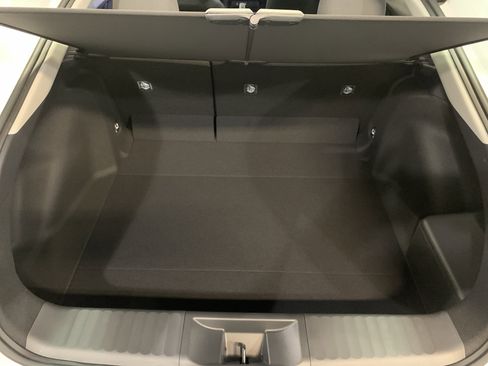 New 2026 Toyota Prius LE image 17