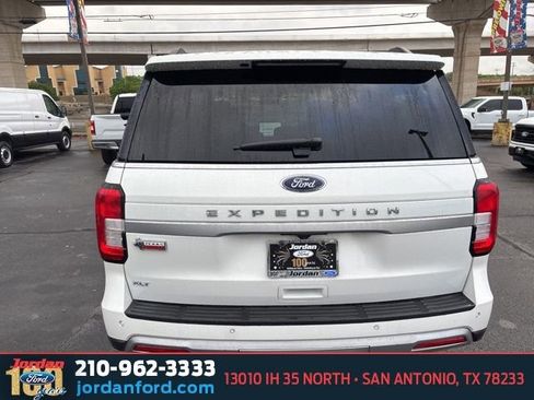 Certified 2023 Ford Expedition XLT image 5