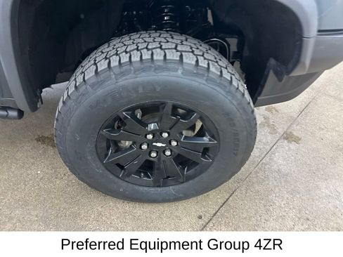 Used 2019 Chevrolet Colorado ZR2 w/ ZR2 Dusk Special Edition AWD/4WD image 16