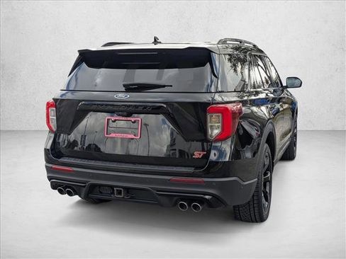 Used 2020 Ford Explorer ST w/ ST Street Pack image 5