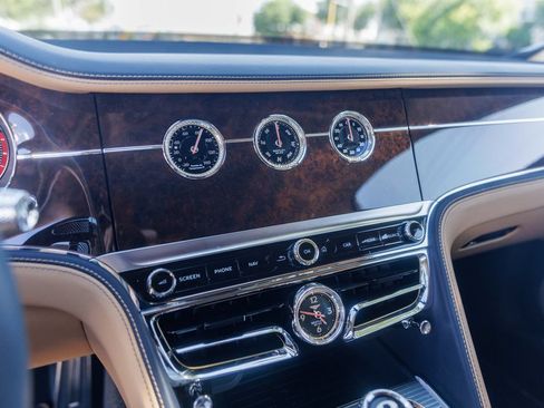 Certified 2023 Bentley Flying Spur W12 AWD/4WD image 36
