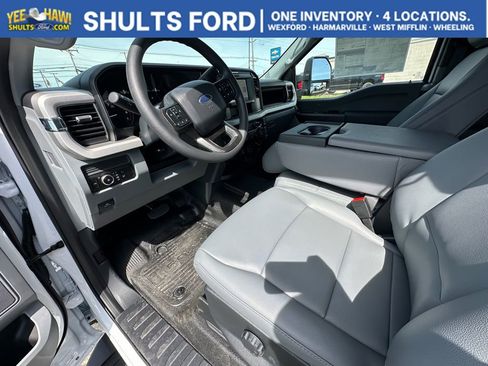 New 2026 Ford F250 XL w/ XL Chrome Package AWD/4WD image 15