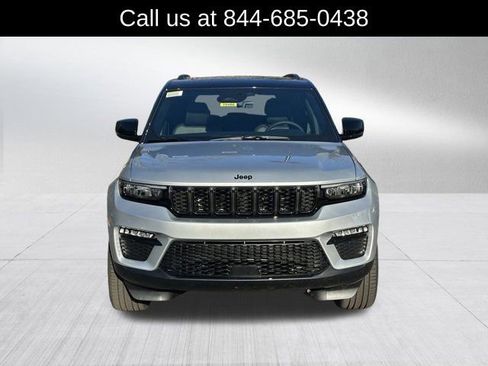 New 2025 Jeep Grand Cherokee Limited image 2