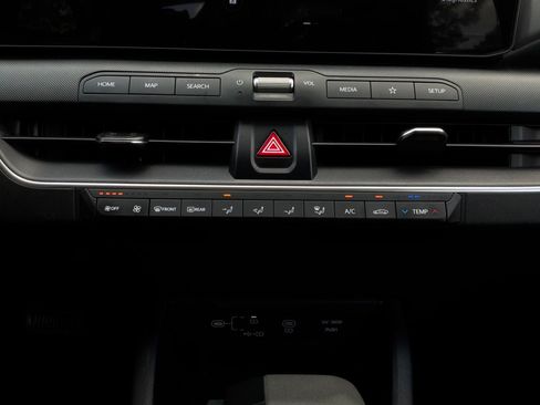 Used 2025 Kia K4 FWD image 28