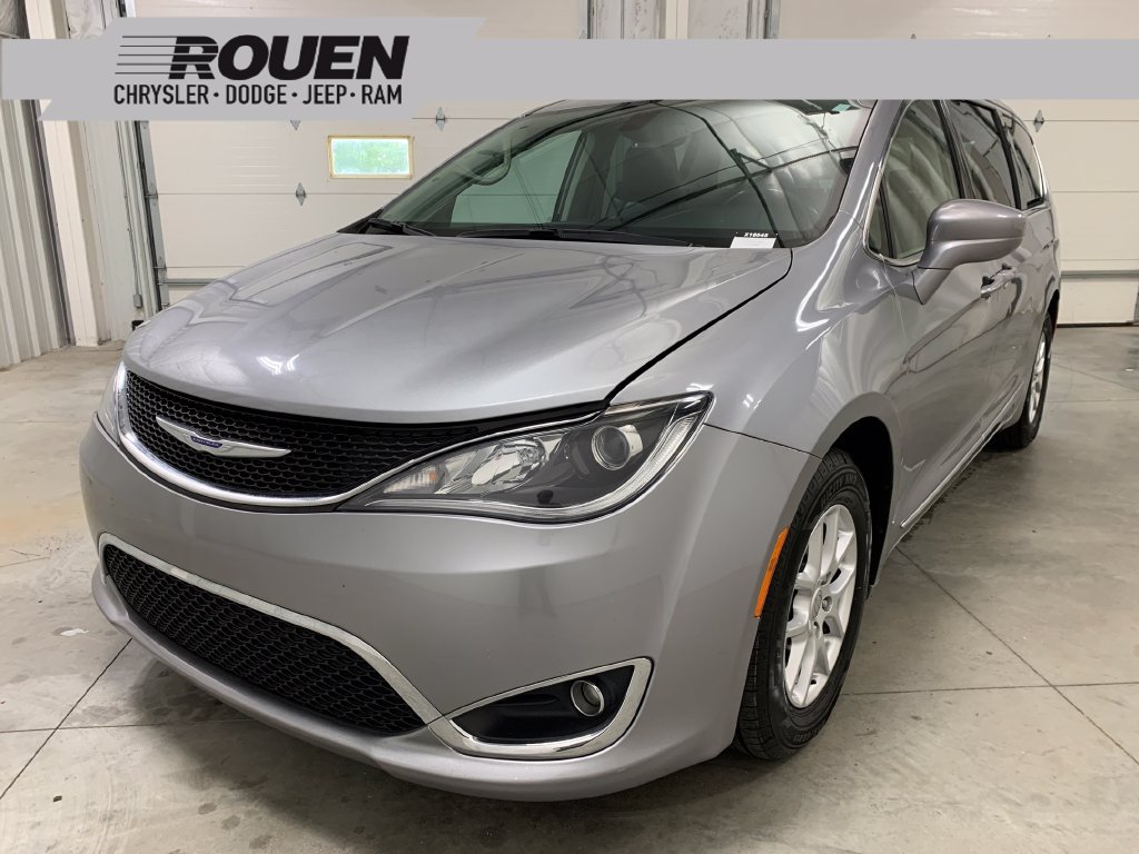 Used 2020 Chrysler Pacifica Touring-L FWD 360° Tour