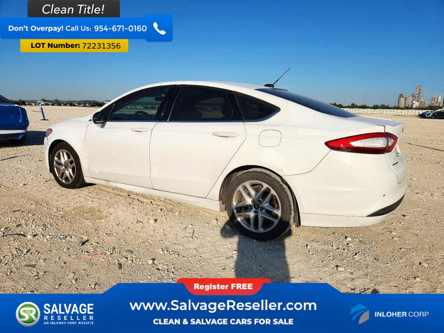 Used 2015 Ford Fusion SE FWD image 3