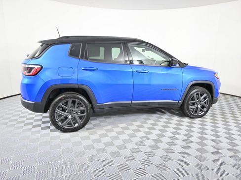 New 2026 Jeep Compass Limited image 7