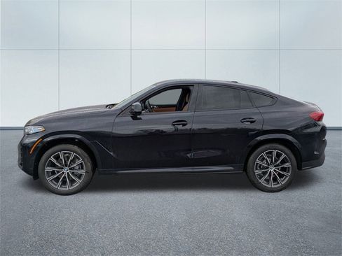 New 2026 BMW X6 xDrive40i w/ Climate Comfort Package image 6