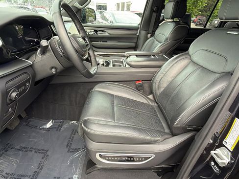 Used 2025 Jeep Grand Wagoneer Series II Obsidian w/ Quick Order Packagew 28T AWD/4WD image 15