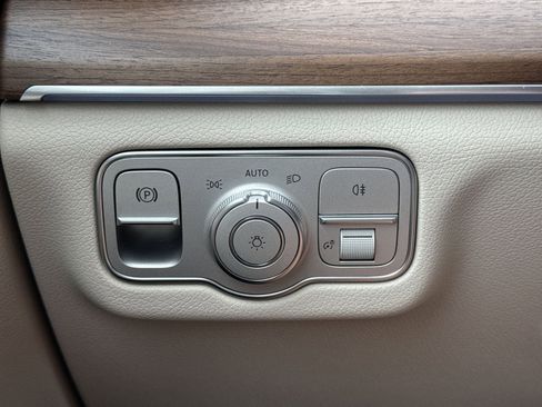New 2026 Mercedes-Benz GLE 450 4MATIC image 19