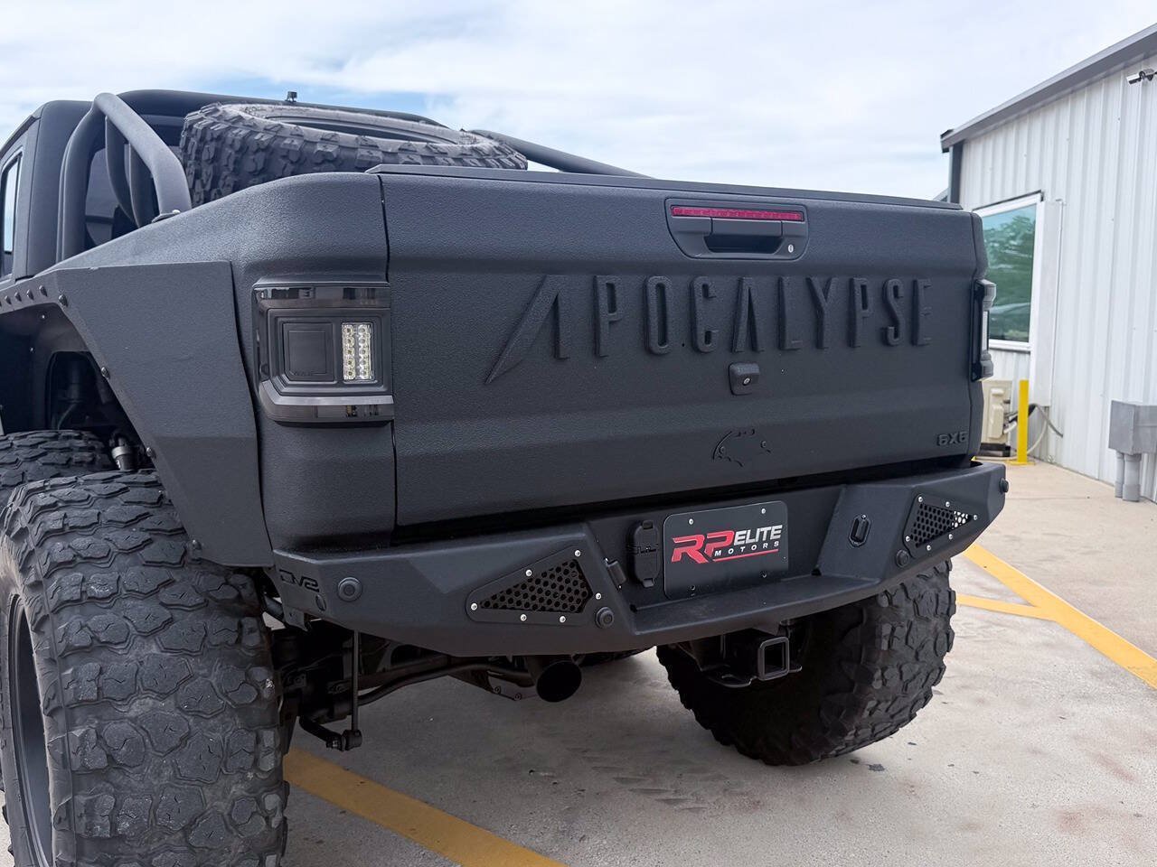 Used 2021 Jeep Gladiator Sport AWD/4WD image 18