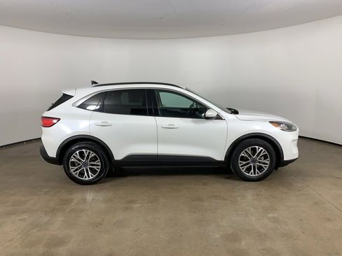 Used 2020 Ford Escape SEL image 7